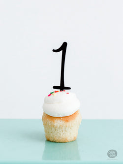 # 1 - Cake Topper